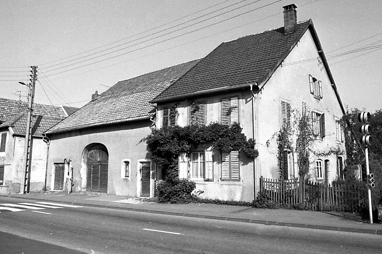 Vue de trois quarts. © Bernard Lardière / Région Bourgogne-Franche-Comté, Inventaire du patrimoine - 1983
