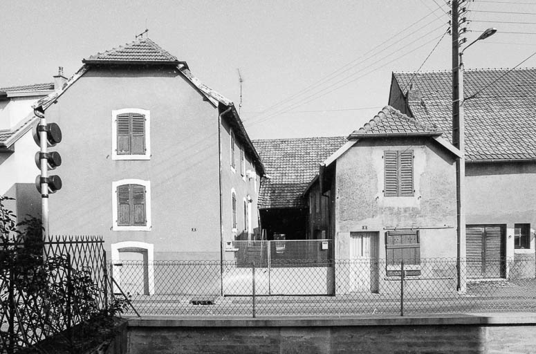 Vue de face. © Bernard Lardière / Région Bourgogne-Franche-Comté, Inventaire du patrimoine - 1983
