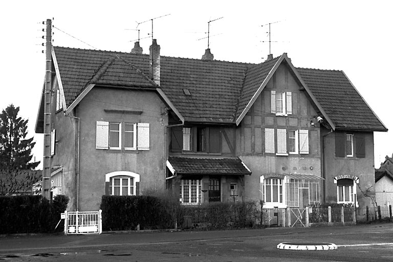 Vue de situation. © Bernard Lardière / Région Bourgogne-Franche-Comté, Inventaire du patrimoine - 1983