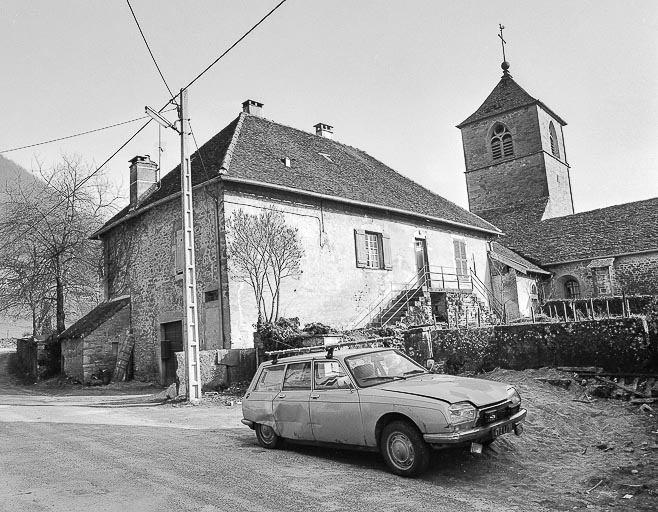 Façade antérieure : trois quarts gauche. © Yves Sancey / Région Bourgogne-Franche-Comté, Inventaire du patrimoine - 1983