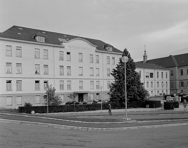Pavillon sud, Pavillon Pasteur (19e siècle). © Yves Sancey / Région Bourgogne-Franche-Comté, Inventaire du patrimoine - 1983
