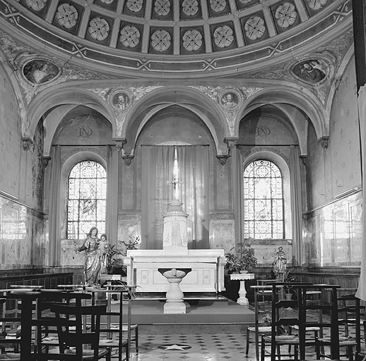 Chapelle, vue du choeur liturgique. © Yves Sancey / Région Bourgogne-Franche-Comté, Inventaire du patrimoine - 1983