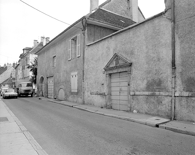 Façade antérieure, partie centrale. © Yves Sancey / Région Bourgogne-Franche-Comté, Inventaire du patrimoine - 1983