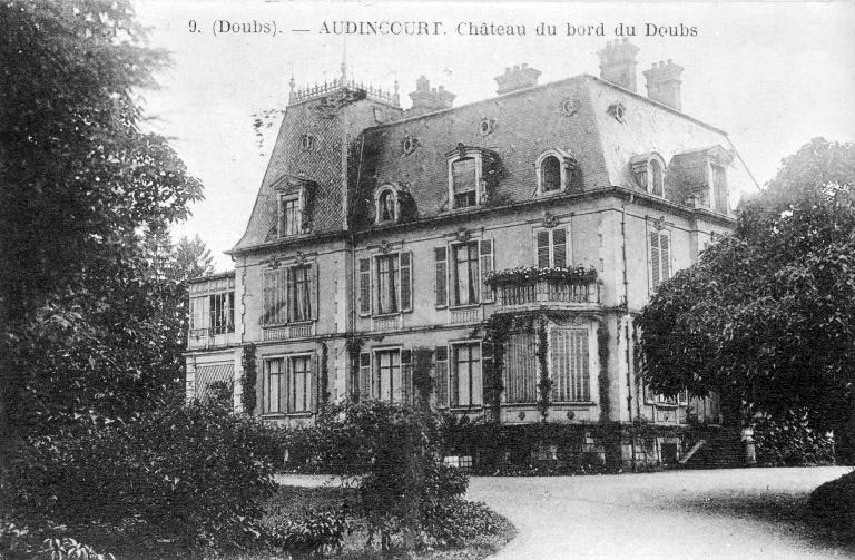 Façade sur le parc. © Yves  Sancey (reproduction) / Région Bourgogne-Franche-Comté, Inventaire du patrimoine - 1984