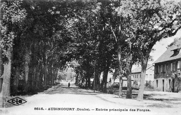 Entrée principale des forges. © Yves  Sancey (reproduction) / Région Bourgogne-Franche-Comté, Inventaire du patrimoine - 1984