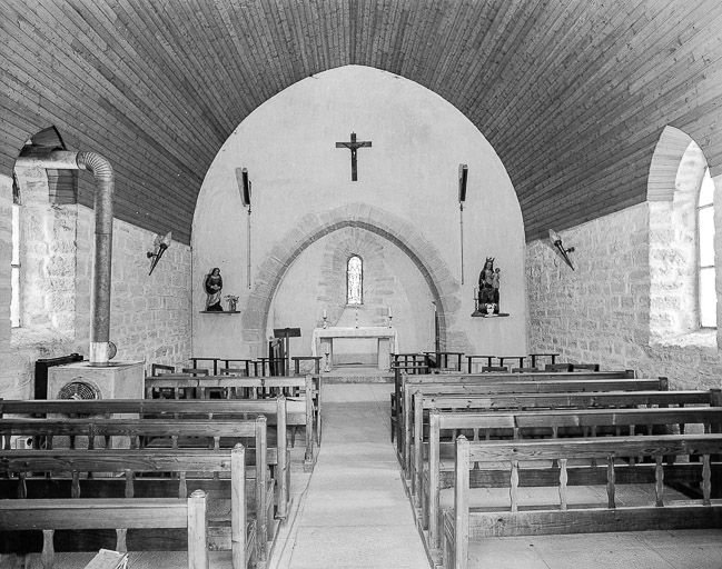 Nef et choeur vus depuis l'entrée. © Yves Sancey / Région Bourgogne-Franche-Comté, Inventaire du patrimoine - 1984