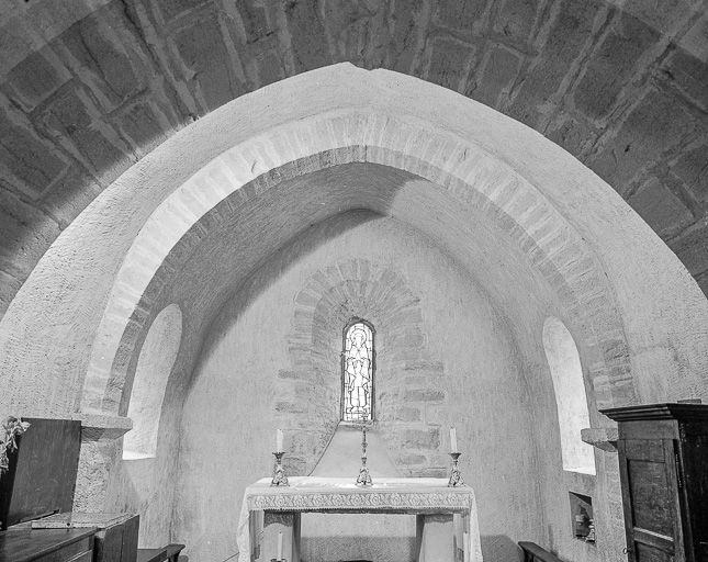 Le choeur vu depuis la nef. © Yves Sancey / Région Bourgogne-Franche-Comté, Inventaire du patrimoine - 1984