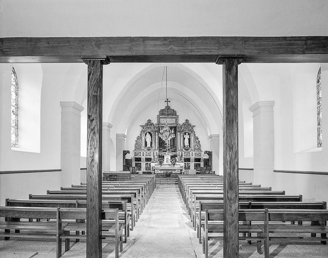 Nef et choeur vus depuis l'entrée. © Yves Sancey / Région Bourgogne-Franche-Comté, Inventaire du patrimoine - 1984