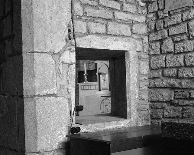2e chapelle droite : hagioscope. © Yves Sancey / Région Bourgogne-Franche-Comté, Inventaire du patrimoine - 1984