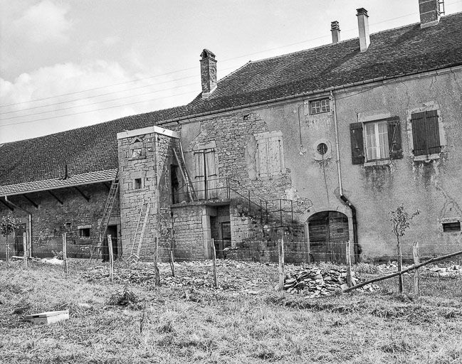 L'habitation, face postérieure. © Yves Sancey / Région Bourgogne-Franche-Comté, Inventaire du patrimoine - 1984