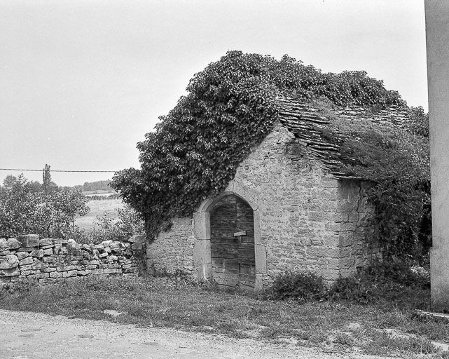 Façade antérieure. © Yves Sancey / Région Bourgogne-Franche-Comté, Inventaire du patrimoine - 1984