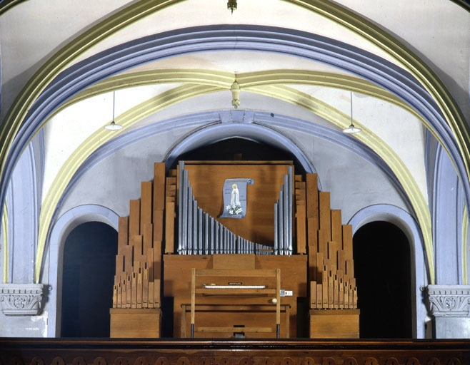 Vue générale de face. © Jérôme Mongreville / Région Bourgogne-Franche-Comté, Inventaire du patrimoine - 1985
