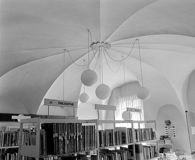 Bâtiments conventuels, voûte de l'ancienne cuisine. © Yves Sancey / Région Bourgogne-Franche-Comté, Inventaire du patrimoine - 1985