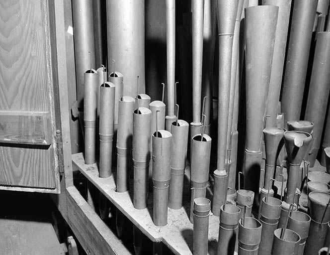 Tuyauterie de voix humaine de l'écho, vue de trois quarts droit. © Jérôme Mongreville / Région Bourgogne-Franche-Comté, Inventaire du patrimoine - 1985