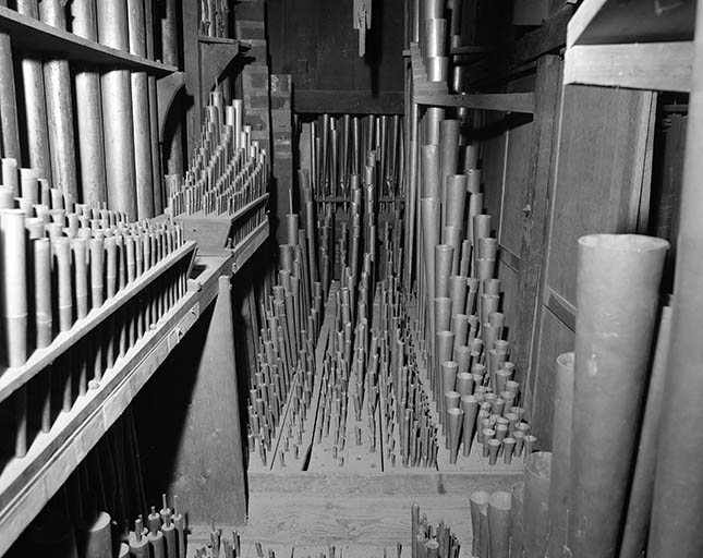 Tuyauterie du grand orgue, vue de face. © Jérôme Mongreville / Région Bourgogne-Franche-Comté, Inventaire du patrimoine - 1985