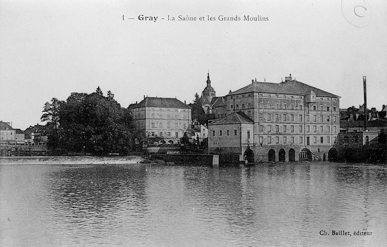 Gray.- La Saône et les Grands Moulins. © Jérôme  Mongreville (reproduction) / Région Bourgogne-Franche-Comté, Inventaire du patrimoine, 1985 - 1985 Gray.- La Saône et les Grands Moulins. © Jérôme  Mongreville (reproduction) / Région Bourgogne-Franche-Comté, Inventaire du patrimoine, 1985 - 1985
