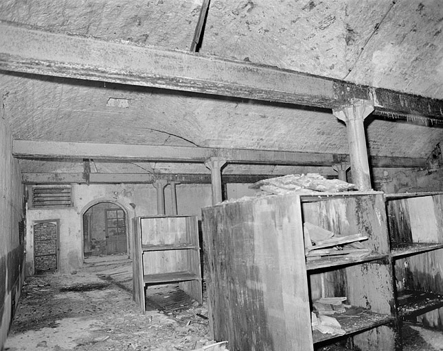 Premier étage, grande salle, côté sud. © Yves Sancey / Région Bourgogne-Franche-Comté, Inventaire du patrimoine - 1986