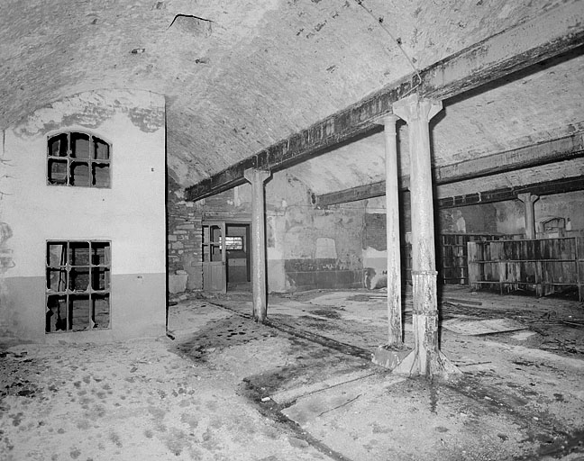 Premier étage, grande salle, côté ouest. © Yves Sancey / Région Bourgogne-Franche-Comté, Inventaire du patrimoine - 1986