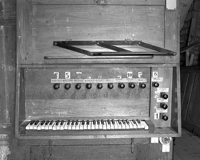 Console vue de face. © Jérôme Mongreville / Région Bourgogne-Franche-Comté, Inventaire du patrimoine - 1986