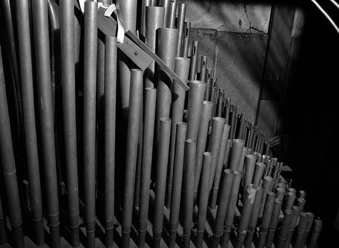 Tuyauterie vue de face. © Jérôme Mongreville / Région Bourgogne-Franche-Comté, Inventaire du patrimoine - 1986