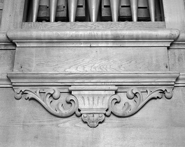 Cul-de-lampe sous la tourelle centrale. © Jérôme Mongreville / Région Bourgogne-Franche-Comté, Inventaire du patrimoine - 1986