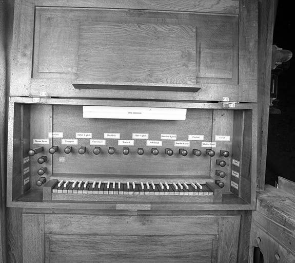 Console vue de face. © Jérôme Mongreville / Région Bourgogne-Franche-Comté, Inventaire du patrimoine - 1986
