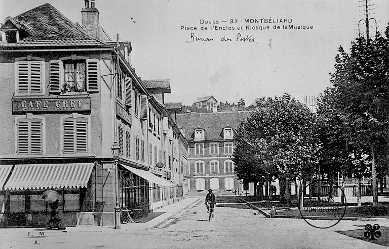 Place de l'Enclos [Francisco-Ferrer] et kiosque à musique, avant 1907. © Jérôme  Mongreville (reproduction) / Région Bourgogne-Franche-Comté, Inventaire du patrimoine - 1986