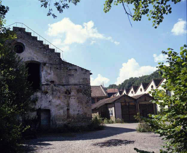 Cour intérieure. © Yves Sancey / Région Bourgogne-Franche-Comté, Inventaire du patrimoine - 1986