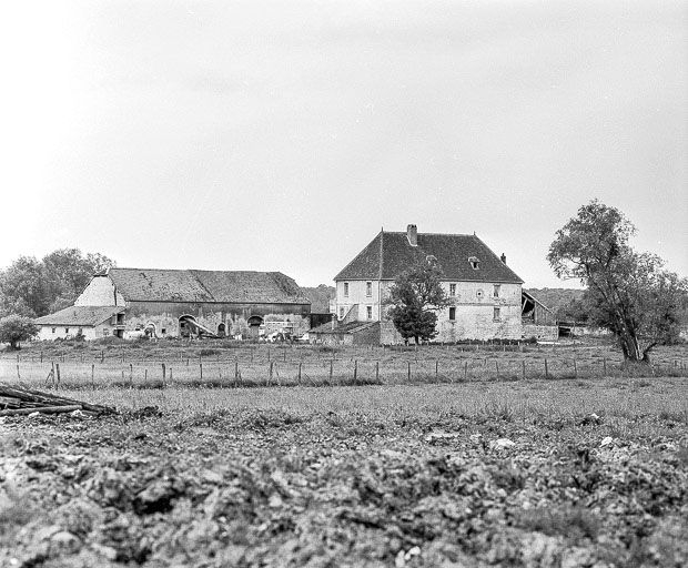 Vue d'ensemble en 1986. © Yves Sancey / Région Bourgogne-Franche-Comté, Inventaire du patrimoine - 1986