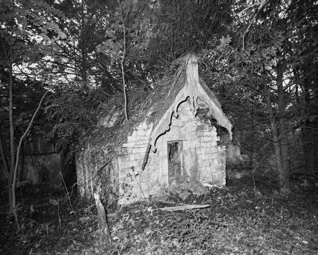 Vue du pavillon de jardin (n° 4). © Yves Sancey / Région Bourgogne-Franche-Comté, Inventaire du patrimoine - 1986