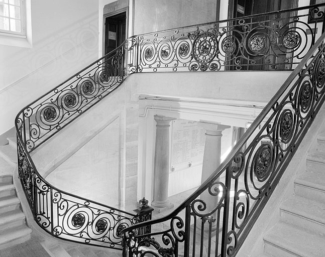 Grand escalier. © Jérôme Mongreville / Région Bourgogne-Franche-Comté, Inventaire du patrimoine - 1987