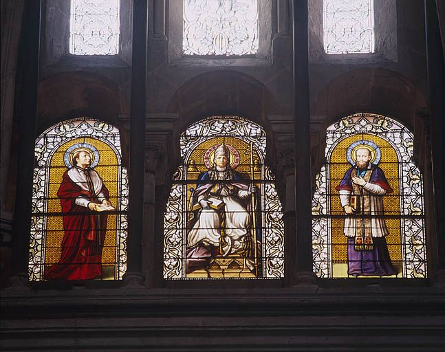 Baie 214 : le Pape Pie V entre saint Charles Borromée et saint François de Sales. © Yves Sancey / Région Bourgogne-Franche-Comté, Inventaire du patrimoine - 1987