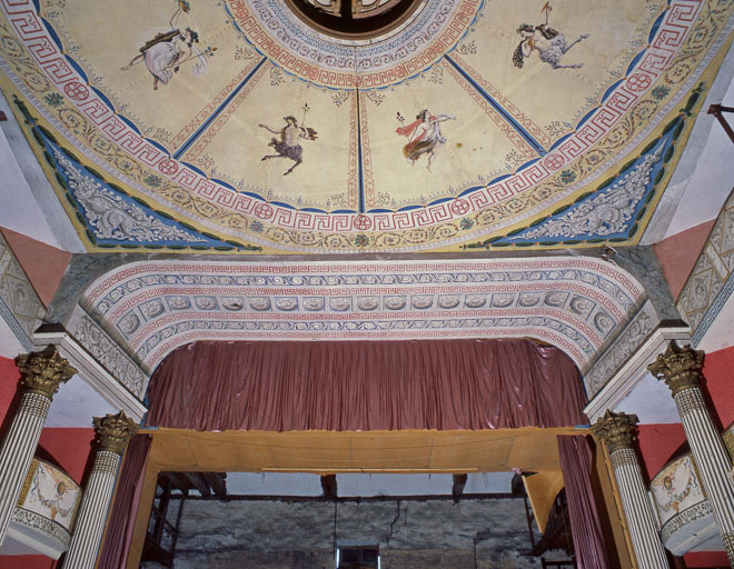 La scène © Yves Sancey / Région Bourgogne-Franche-Comté, Inventaire du patrimoine - 1987