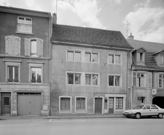 Maison 49, rue du Faubourg. Première moitié 17e siècle. © Jérôme Mongreville / Région Bourgogne-Franche-Comté, Inventaire du patrimoine - 1988