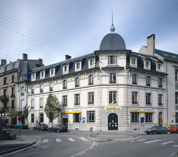 Façade antérieure. © Yves Sancey / Région Bourgogne-Franche-Comté, Inventaire du patrimoine - 1988