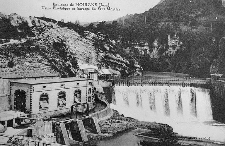 Environs de Moirans (Jura). Usine Electrique et barrage du Saut Mortier. © Yves  Sancey (reproduction) / Région Bourgogne-Franche-Comté, Inventaire du patrimoine - 1988 Environs de Moirans (Jura). Usine Electrique et barrage du Saut Mortier. © Yves  Sancey (reproduction) / Région Bourgogne-Franche-Comté, Inventaire du patrimoine - 1988