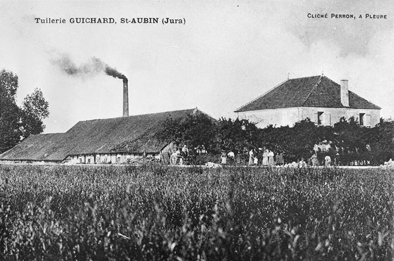Tuilerie Guichard, St-Aubin (Jura). © Yves  Sancey (reproduction), Perron / Région Bourgogne-Franche-Comté, Inventaire du patrimoine - 1988