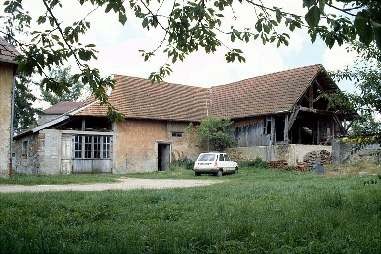 Atelier de fabrication (B), depuis le sud-est. © Laurent Poupard / Région Bourgogne-Franche-Comté, Inventaire du patrimoine - 1988