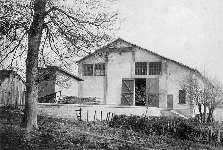 Station. Façade côté canal du Rhône au Rhin. © Yves  Sancey (reproduction) / Région Bourgogne-Franche-Comté, Inventaire du patrimoine - 1988