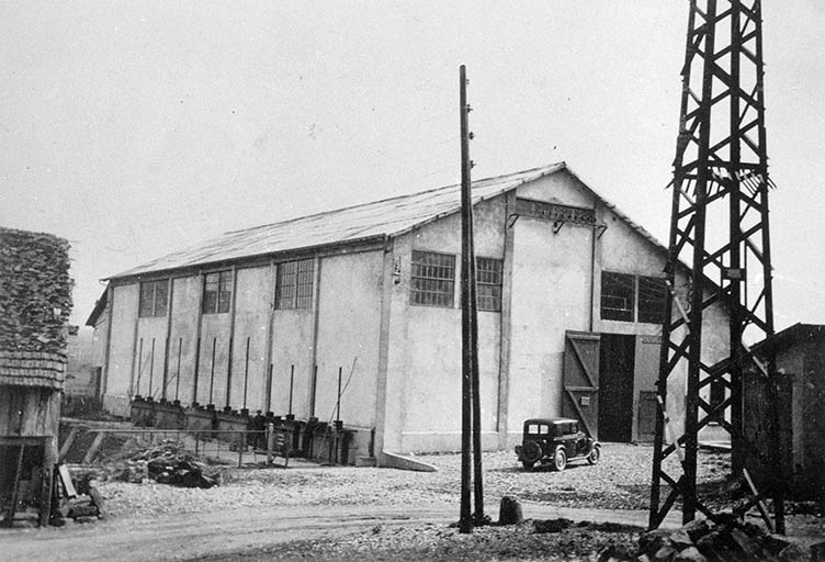 Station. Façade côté canal du Rhône au Rhin & côté canal d'amenée. © Yves  Sancey (reproduction) / Région Bourgogne-Franche-Comté, Inventaire du patrimoine - 1988