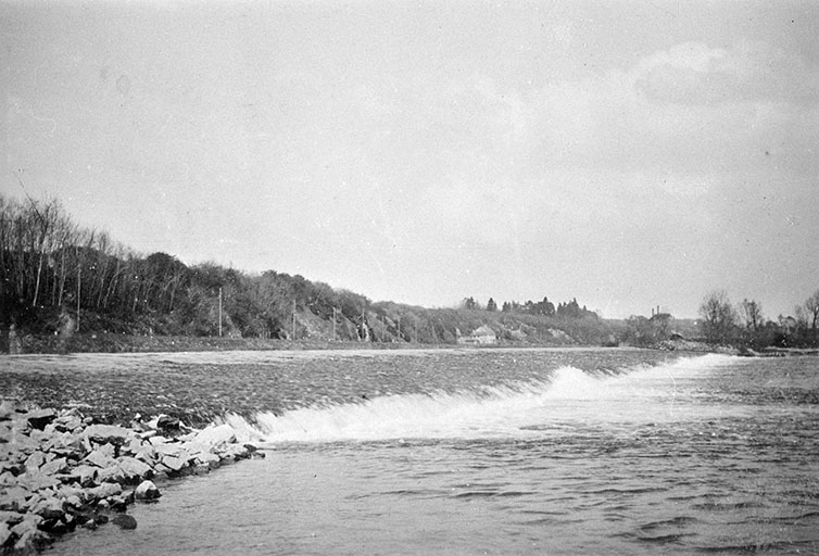 Le Barrage, 1931. © Yves  Sancey (reproduction) / Région Bourgogne-Franche-Comté, Inventaire du patrimoine - 1988