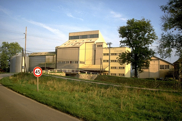 Minoterie, depuis l'ouest. © Laurent Poupard / Région Bourgogne-Franche-Comté, Inventaire du patrimoine - 1988