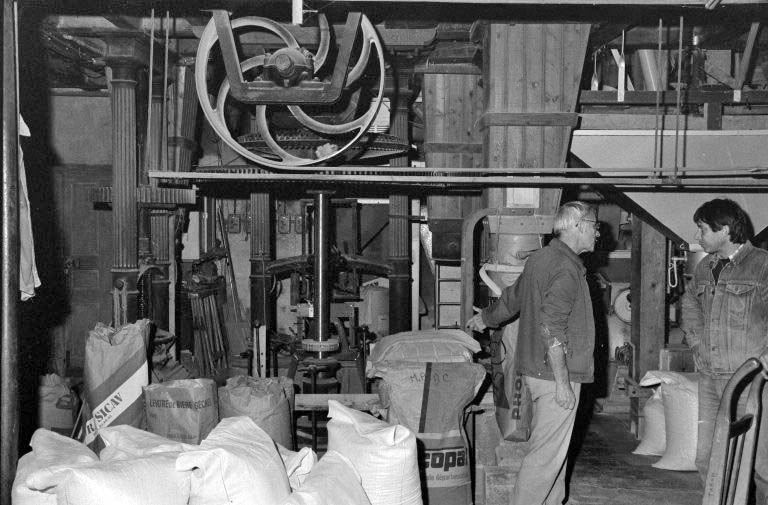 Vue d'ensemble du rez-de-chaussée. © Laurent Poupard / Région Bourgogne-Franche-Comté, Inventaire du patrimoine - 1988