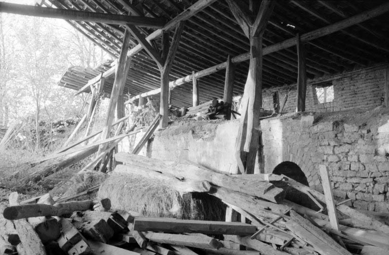 Atelier de fabrication : le four. © Laurent Poupard / Région Bourgogne-Franche-Comté, Inventaire du patrimoine - 1988