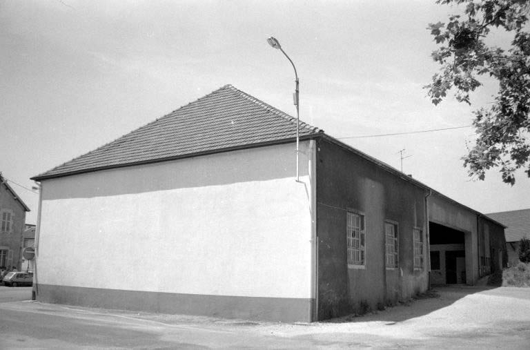 Façades postérieure et latérale droite. © Laurent Poupard / Région Bourgogne-Franche-Comté, Inventaire du patrimoine - 1989