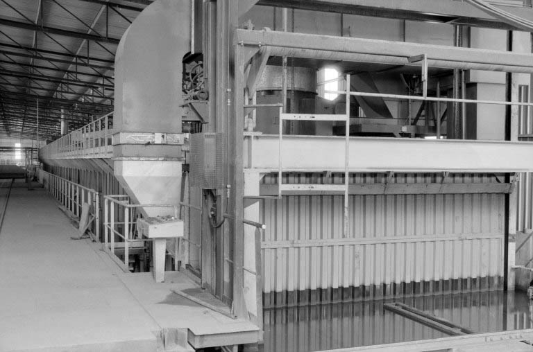 Atelier (M) : four à bassin. © Laurent Poupard / Région Bourgogne-Franche-Comté, Inventaire du patrimoine - 1989