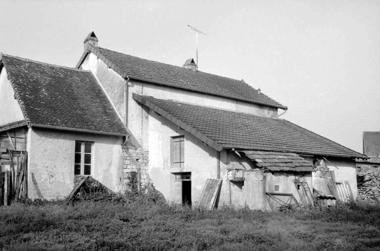 Façade postérieure. © Laurent Poupard / Région Bourgogne-Franche-Comté, Inventaire du patrimoine - 1989