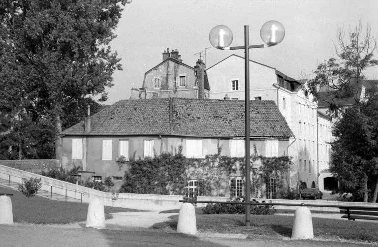 Atelier de réparation et bureau, depuis l'est. © Laurent Poupard / Région Bourgogne-Franche-Comté, Inventaire du patrimoine - 1989