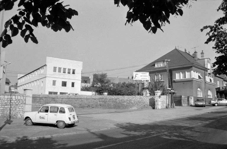 Vue d'ensemble depuis l'ouest. © Laurent Poupard / Région Bourgogne-Franche-Comté, Inventaire du patrimoine - 1989