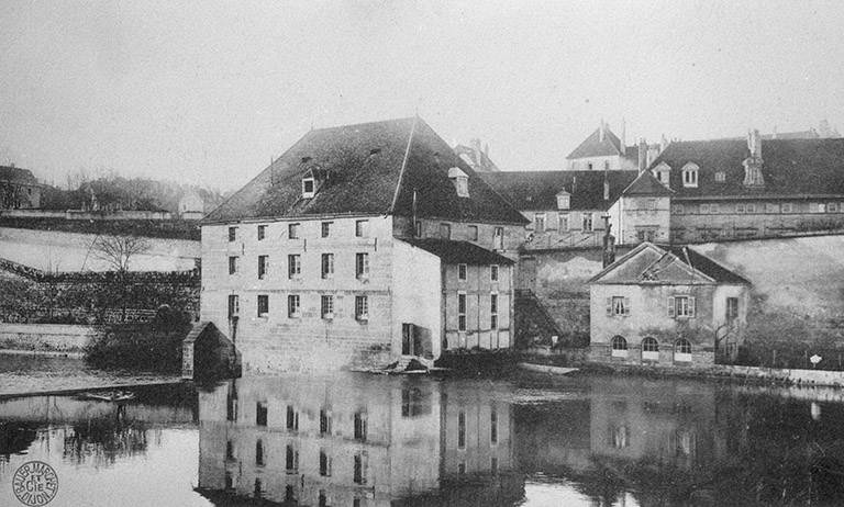Dole - Ancien Moulin - Machine élévatoire. © Laurent  Poupard (reproduction) / Région Bourgogne-Franche-Comté, Inventaire du patrimoine - 1989
